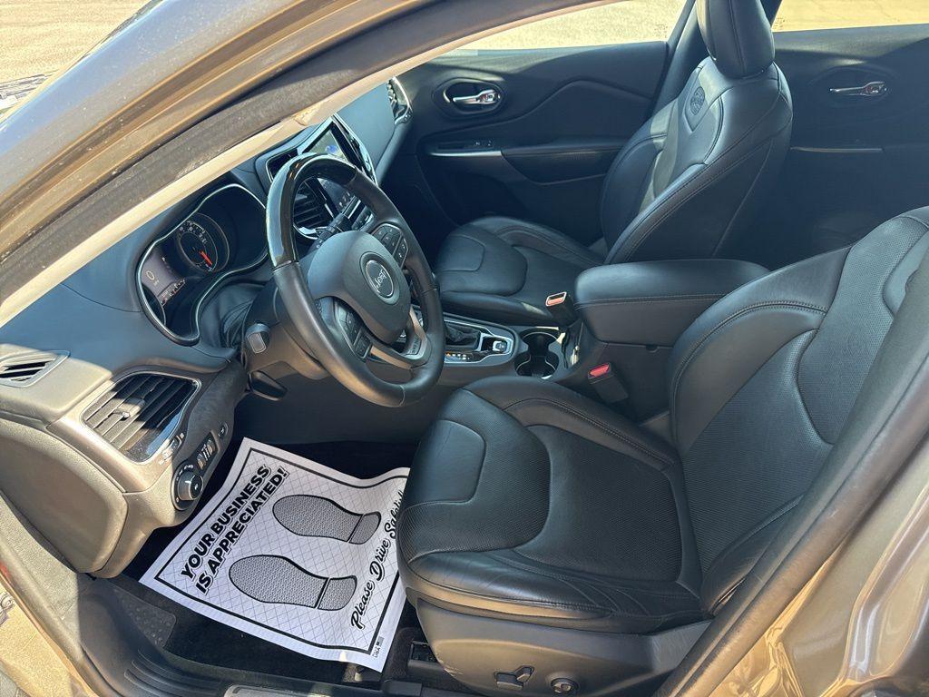 used 2019 Jeep Cherokee car, priced at $29,995