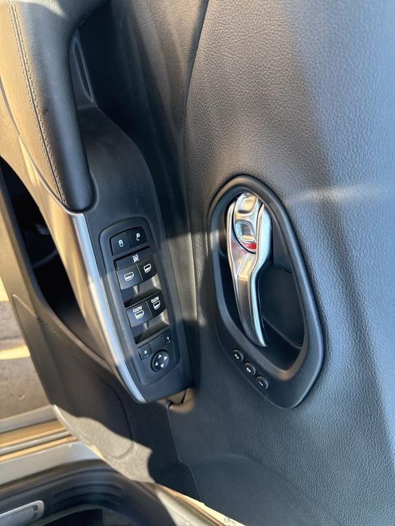 used 2019 Jeep Cherokee car, priced at $29,995
