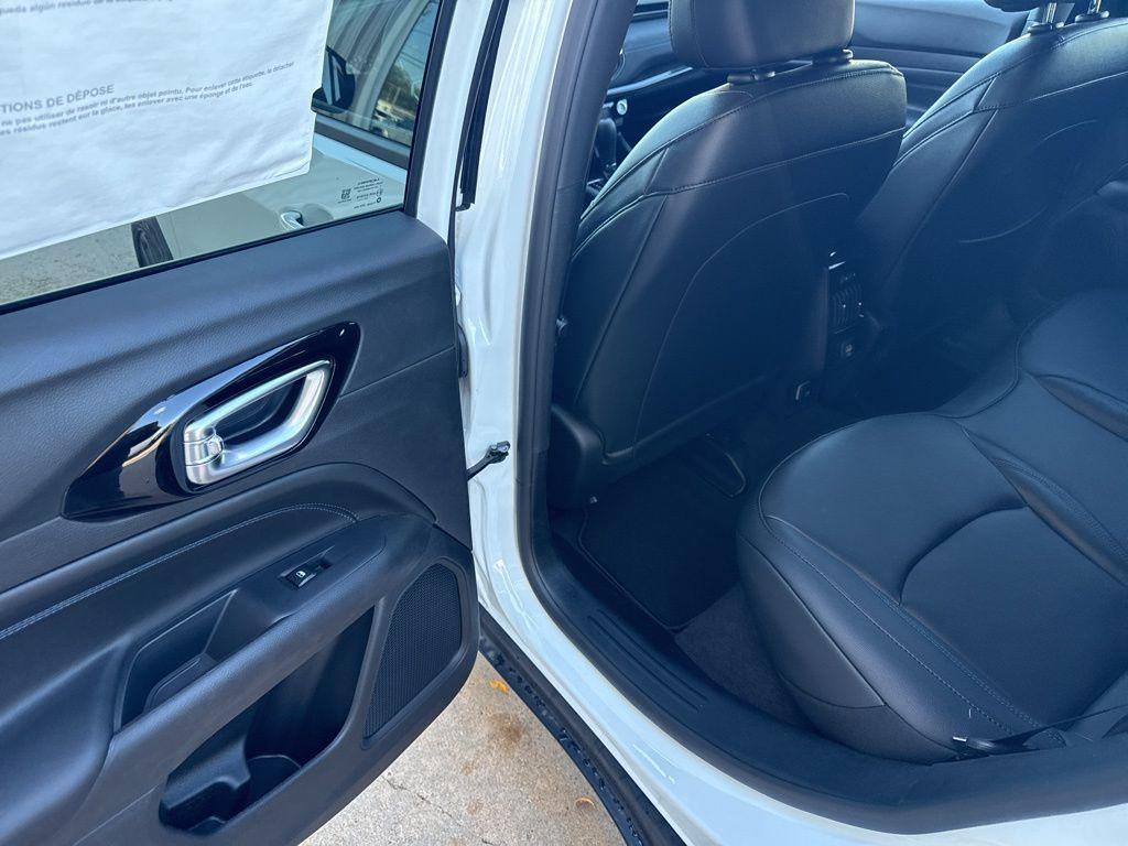 new 2026 Jeep Compass car, priced at $36,525