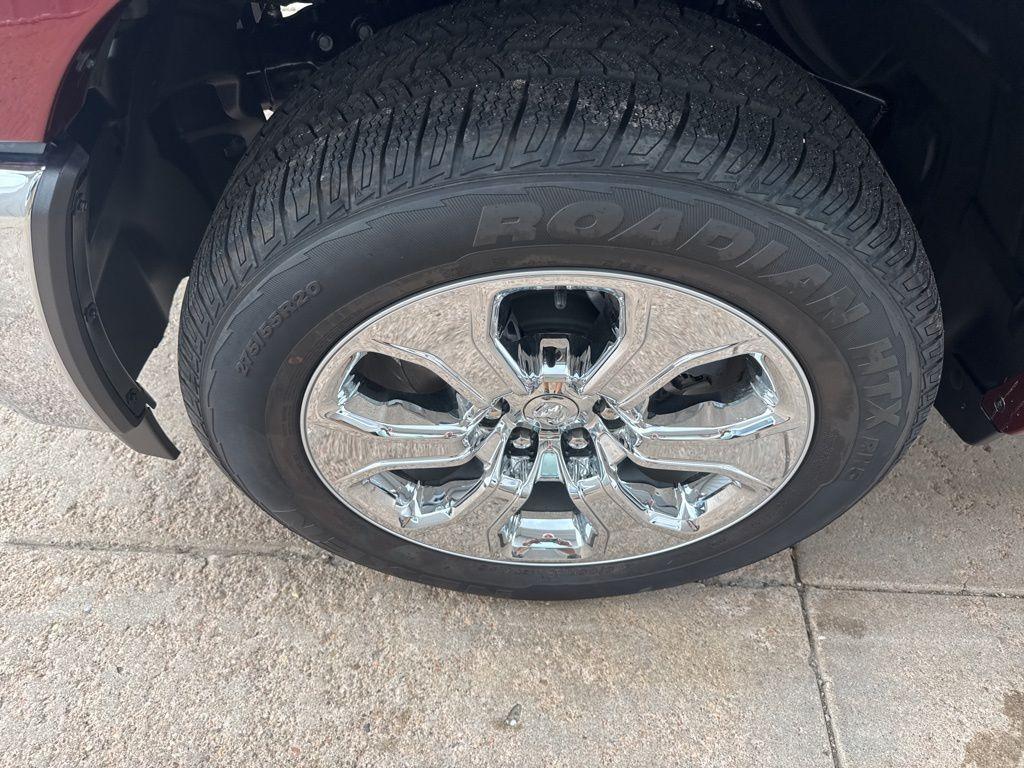 new 2025 Ram 1500 car, priced at $46,924