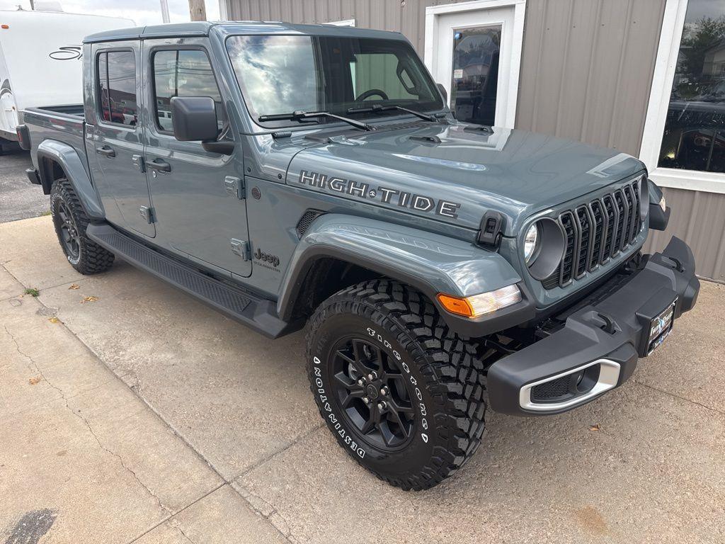 new 2025 Jeep Gladiator car, priced at $48,855