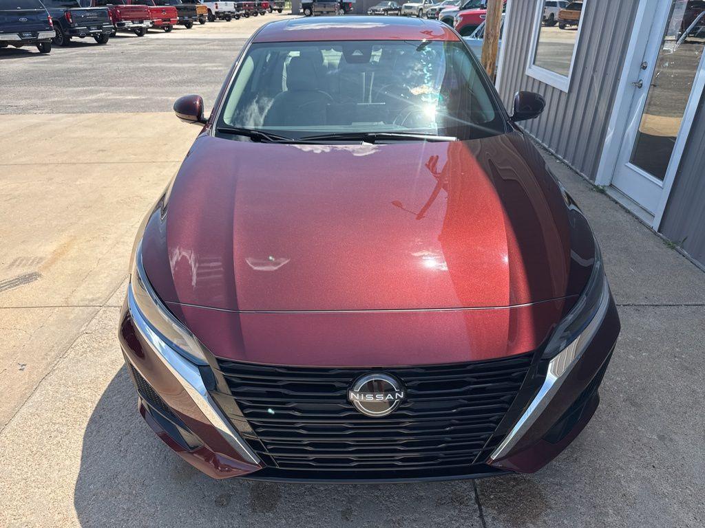 used 2024 Nissan Altima car