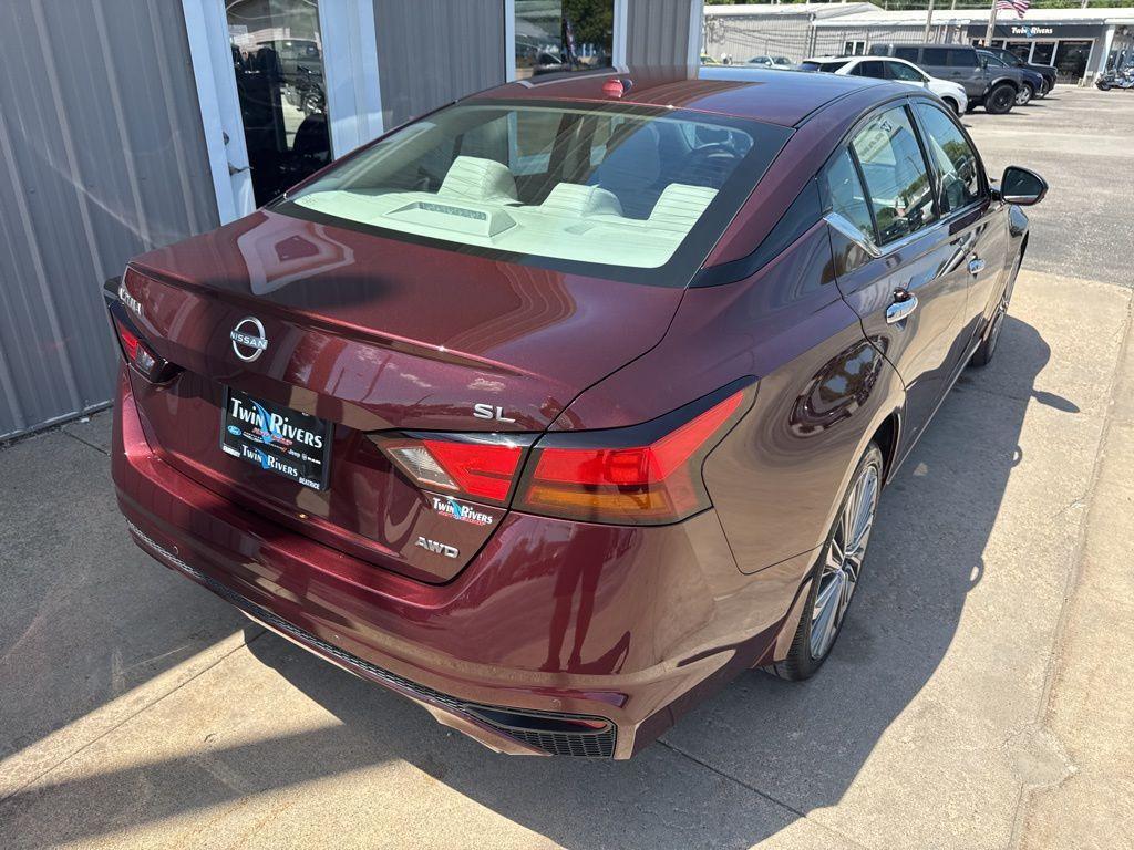 used 2024 Nissan Altima car