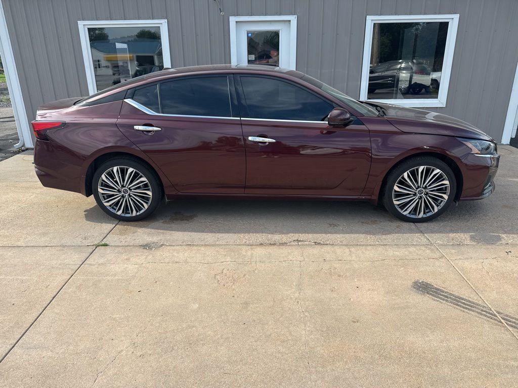 used 2024 Nissan Altima car, priced at $30,885
