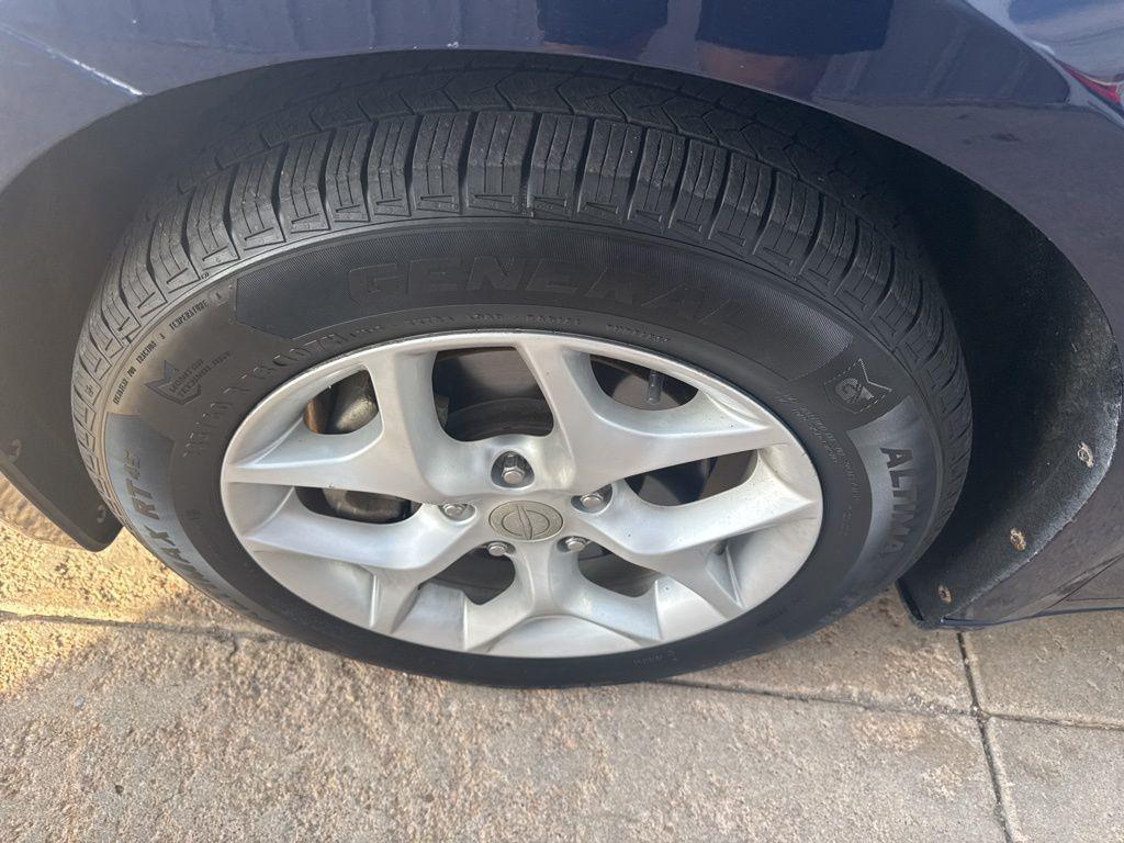 used 2018 Chrysler Pacifica car, priced at $13,995