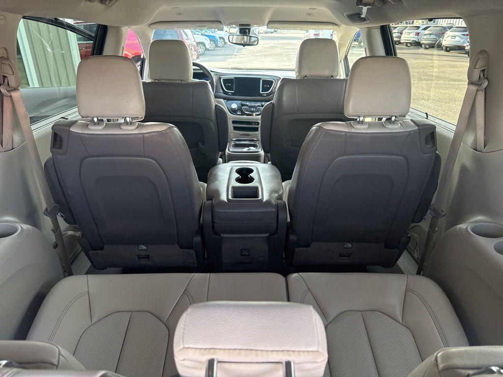 used 2018 Chrysler Pacifica car, priced at $13,995