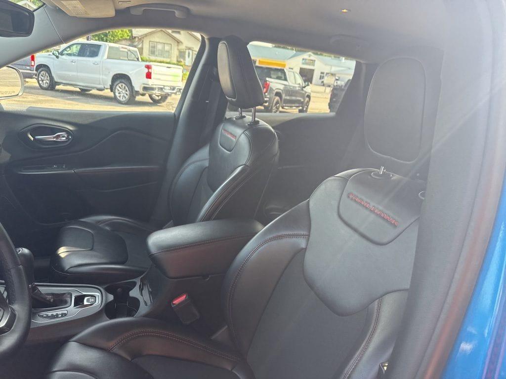 used 2019 Jeep Cherokee car, priced at $27,995