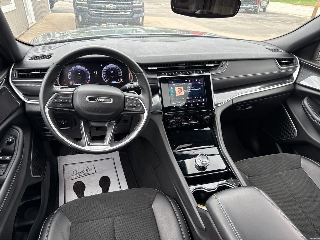 used 2022 Jeep Grand Cherokee L car