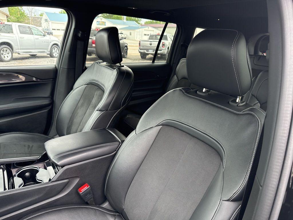 used 2022 Jeep Grand Cherokee L car