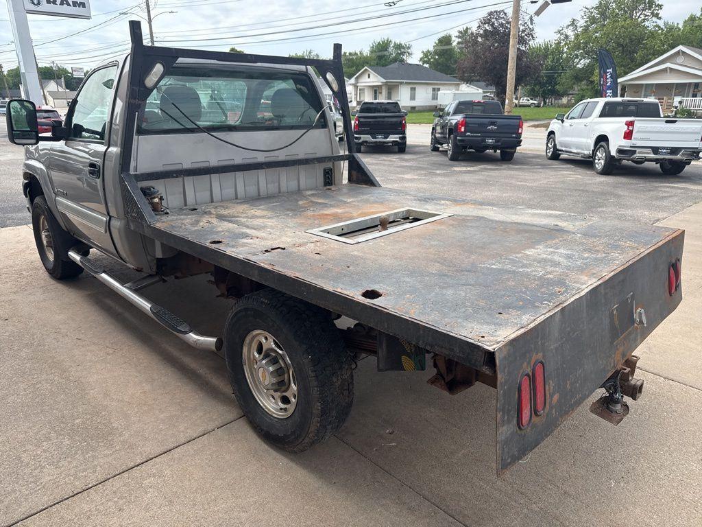used 2004 Chevrolet Silverado 2500 car