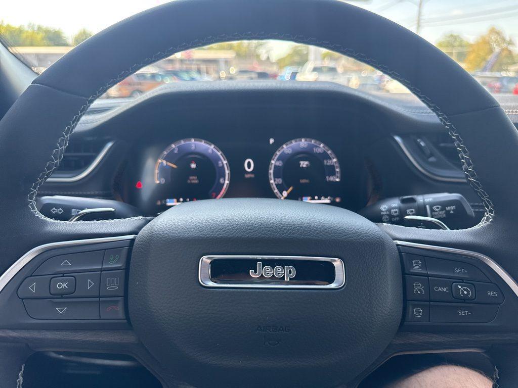 new 2025 Jeep Grand Cherokee L car, priced at $49,620