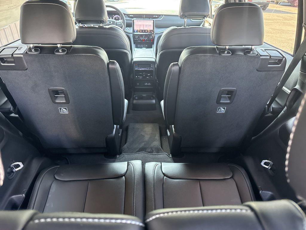 new 2025 Jeep Grand Cherokee L car, priced at $49,620