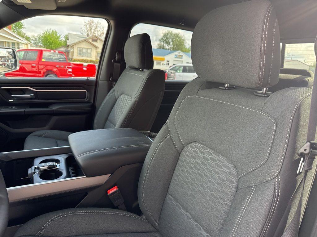 new 2025 Ram 1500 car, priced at $52,818
