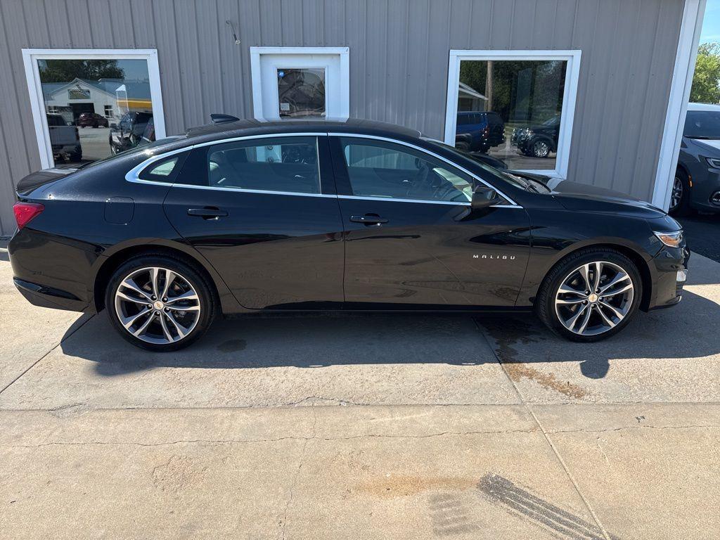 used 2025 Chevrolet Malibu car