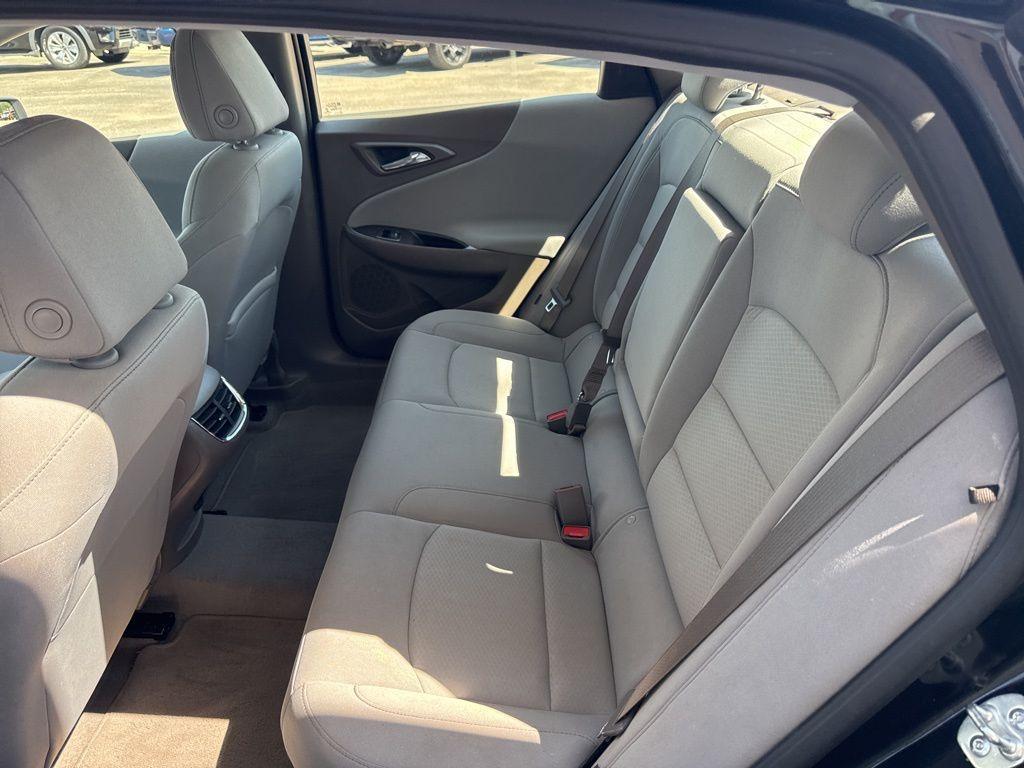 used 2025 Chevrolet Malibu car