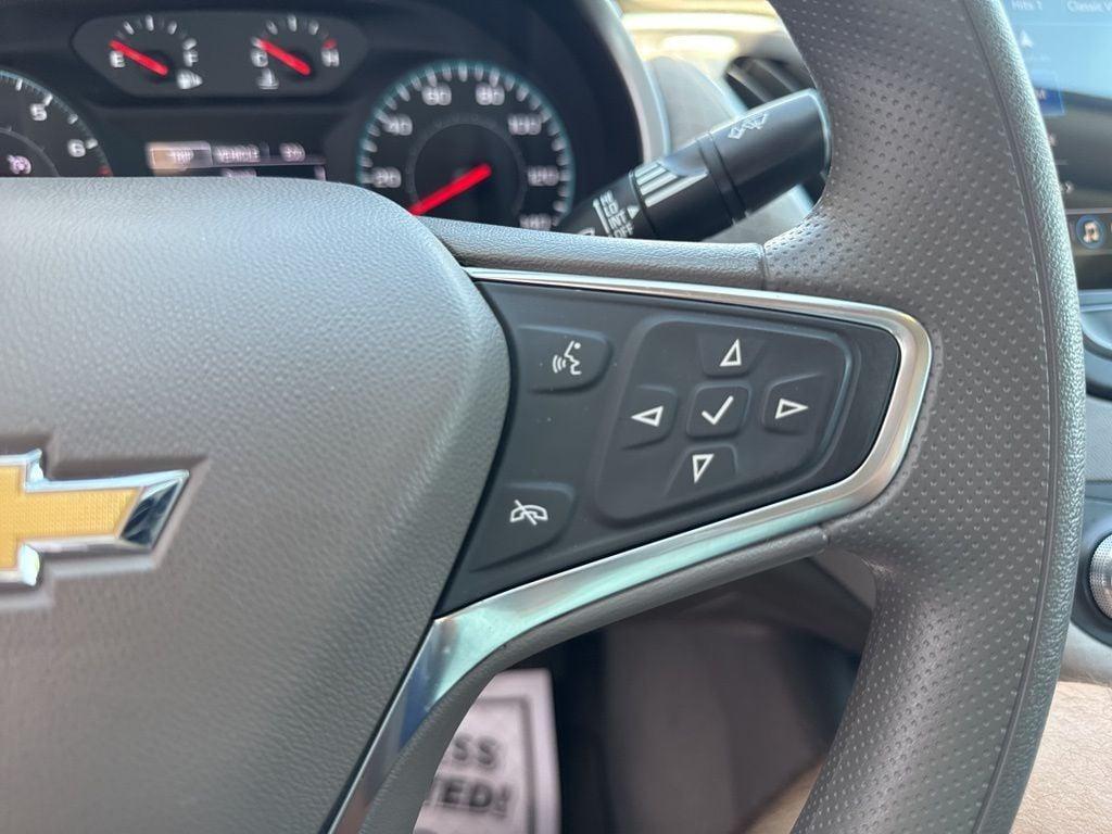 used 2025 Chevrolet Malibu car