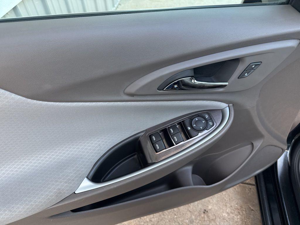 used 2025 Chevrolet Malibu car