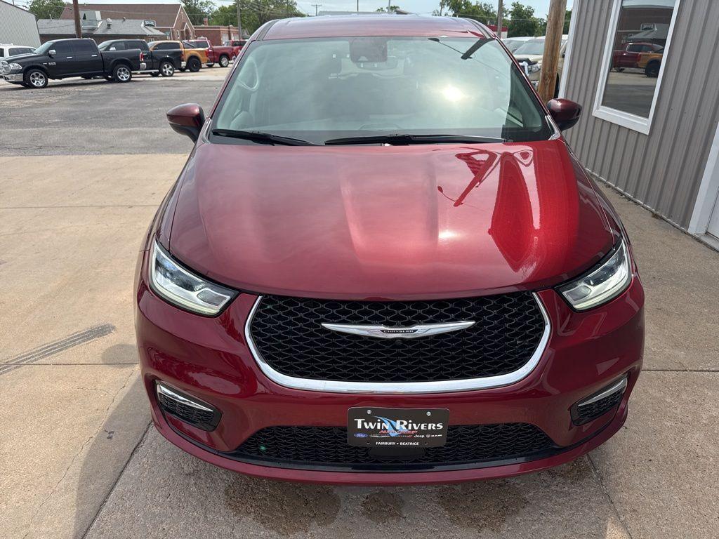 used 2023 Chrysler Pacifica car, priced at $27,995
