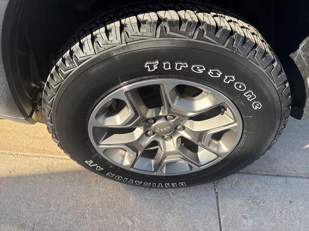 used 2022 Jeep Cherokee car, priced at $26,487