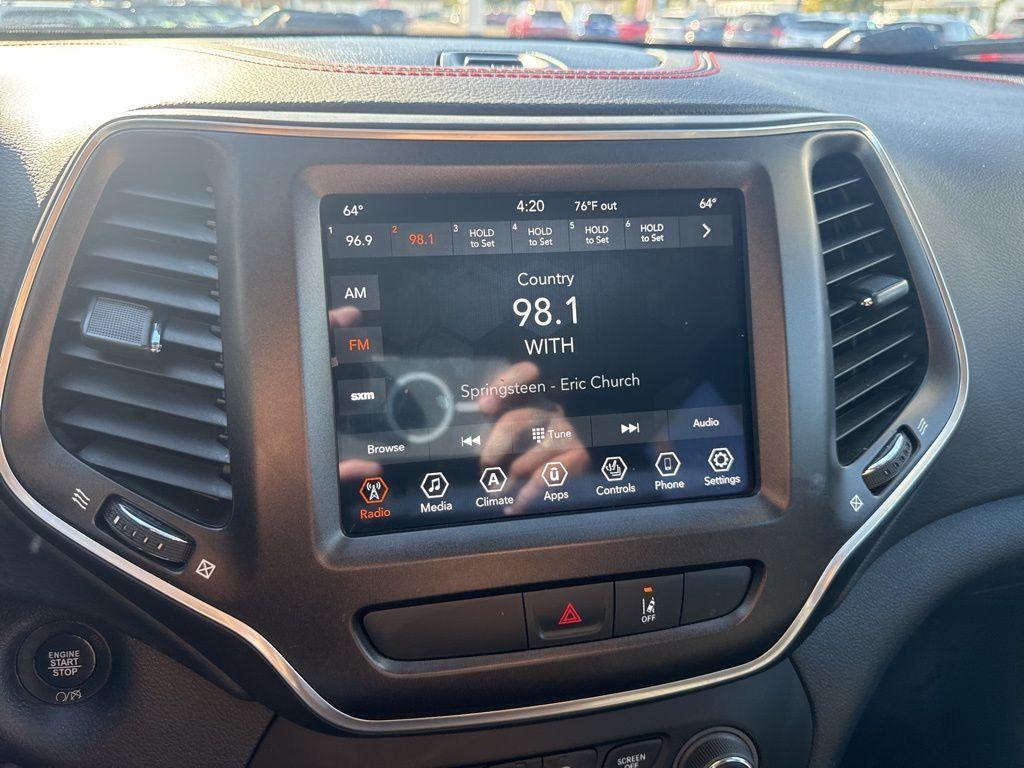 used 2022 Jeep Cherokee car, priced at $26,487