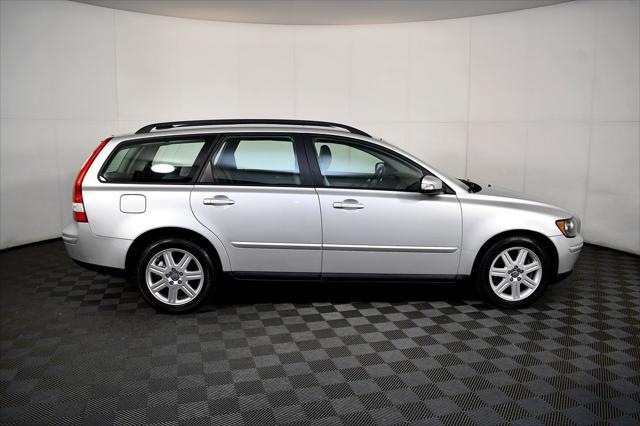 used 2007 Volvo V50 car, priced at $7,800