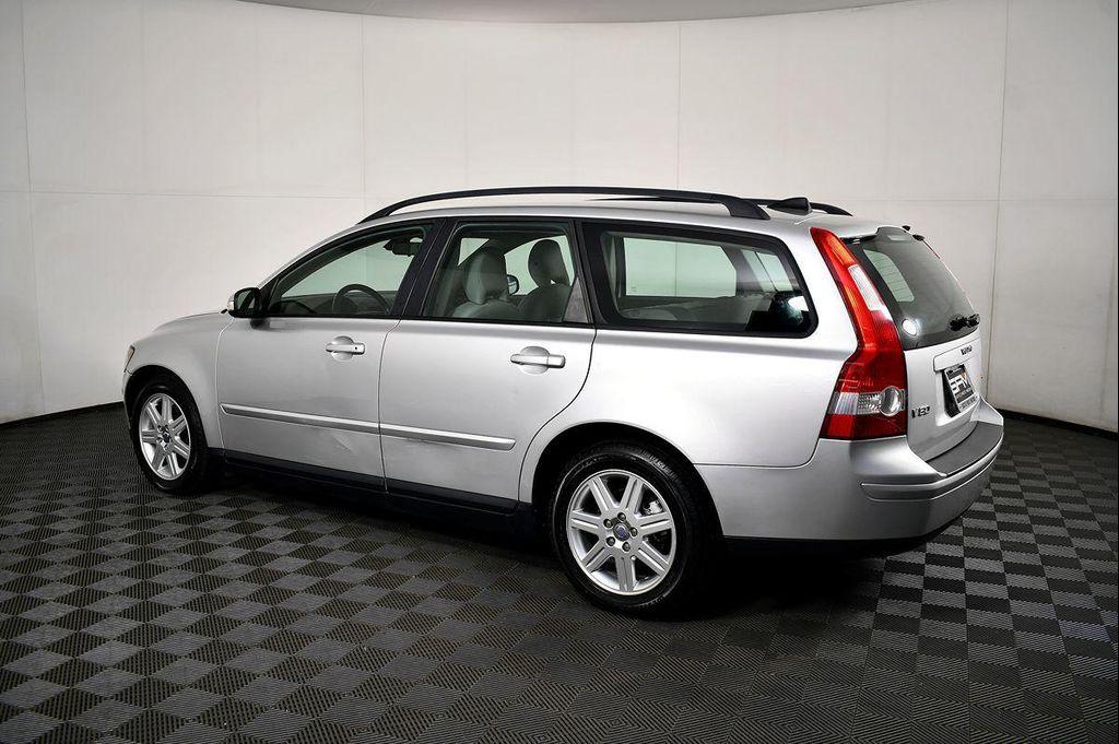 used 2007 Volvo V50 car, priced at $7,800