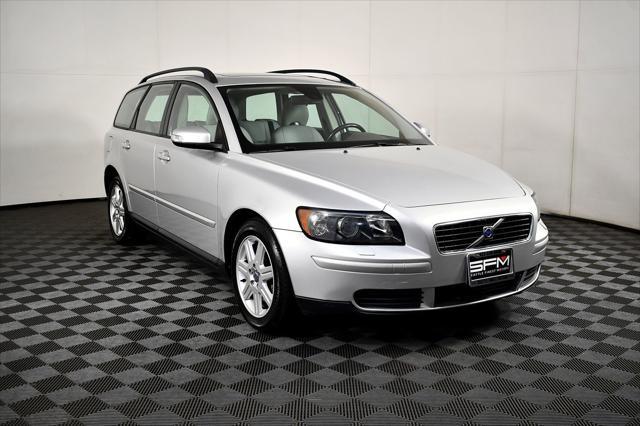 used 2007 Volvo V50 car, priced at $7,800