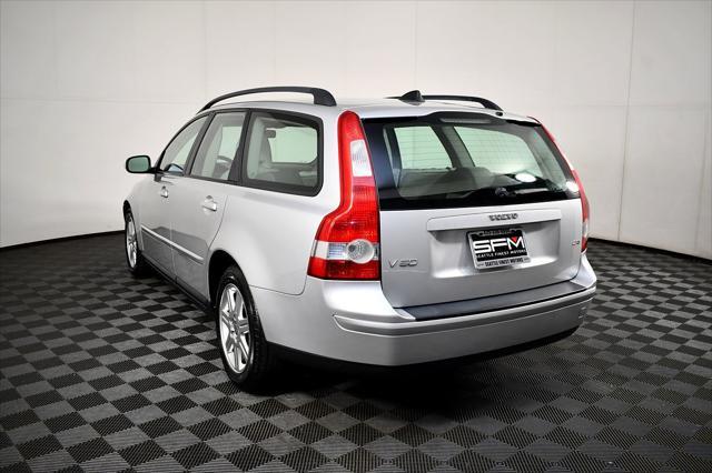 used 2007 Volvo V50 car, priced at $7,800