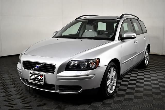 used 2007 Volvo V50 car, priced at $7,800