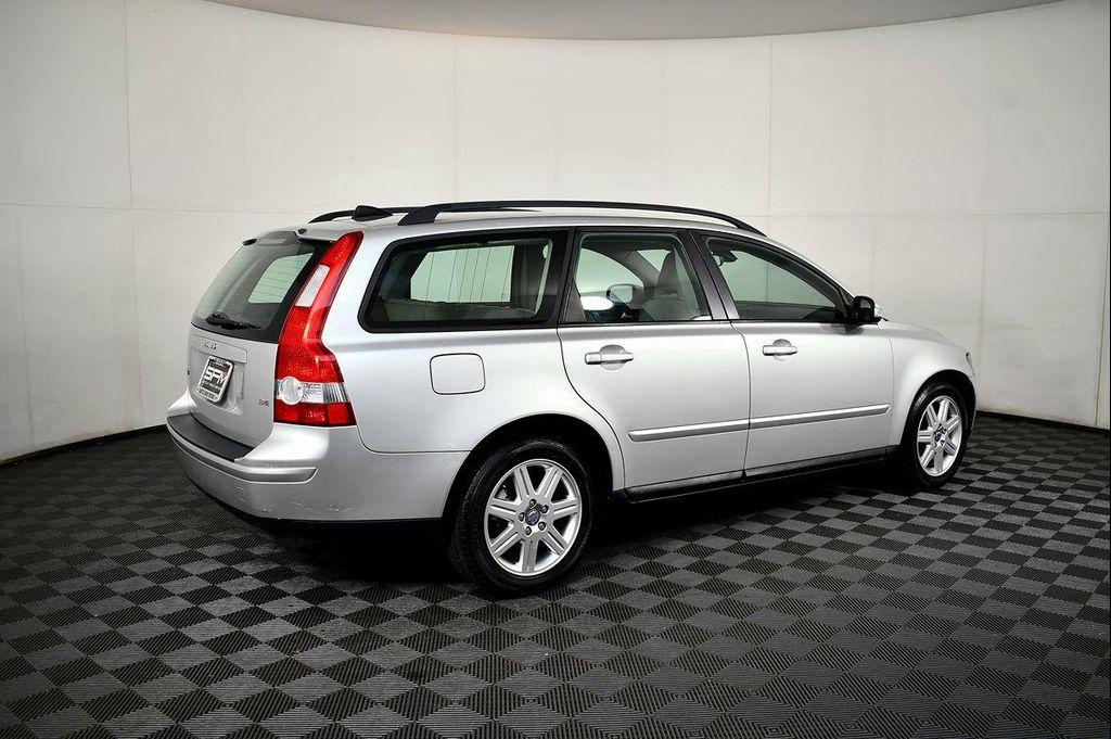 used 2007 Volvo V50 car, priced at $7,800