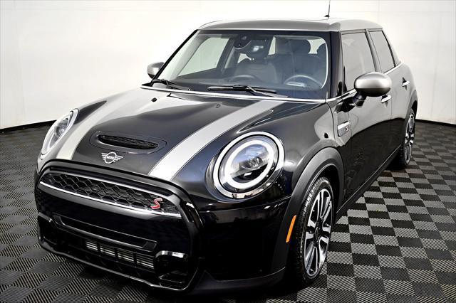 used 2023 MINI Hardtop car, priced at $25,999