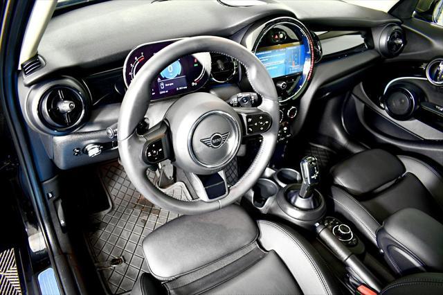 used 2023 MINI Hardtop car, priced at $25,999