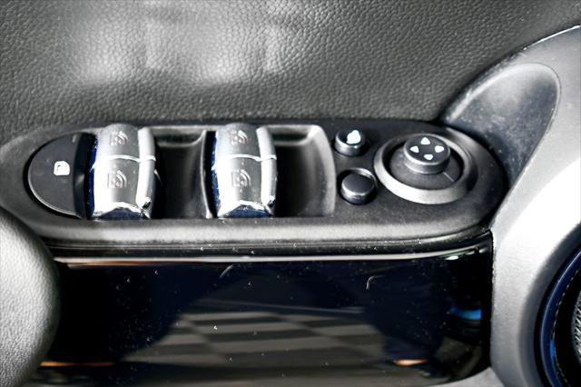 used 2023 MINI Hardtop car, priced at $25,999