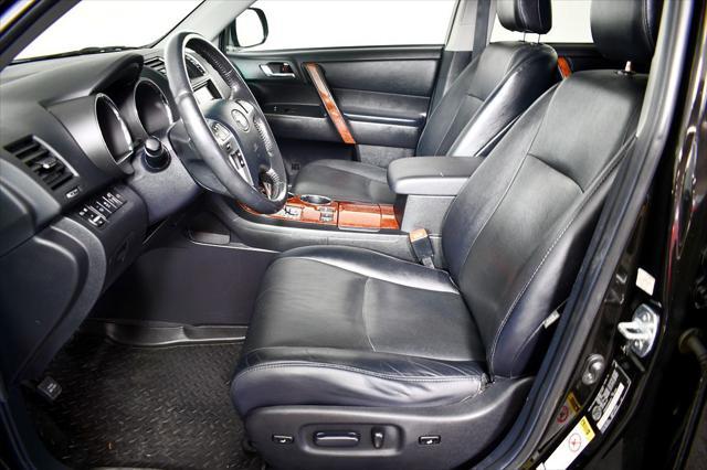 used 2011 Toyota Highlander car, priced at $14,998
