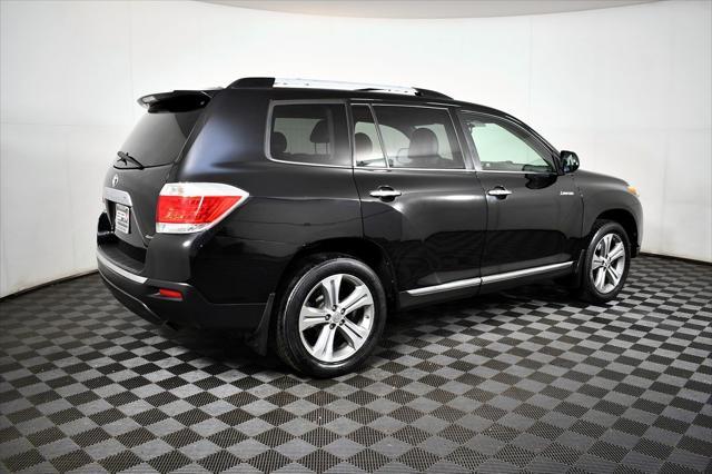 used 2011 Toyota Highlander car, priced at $14,998