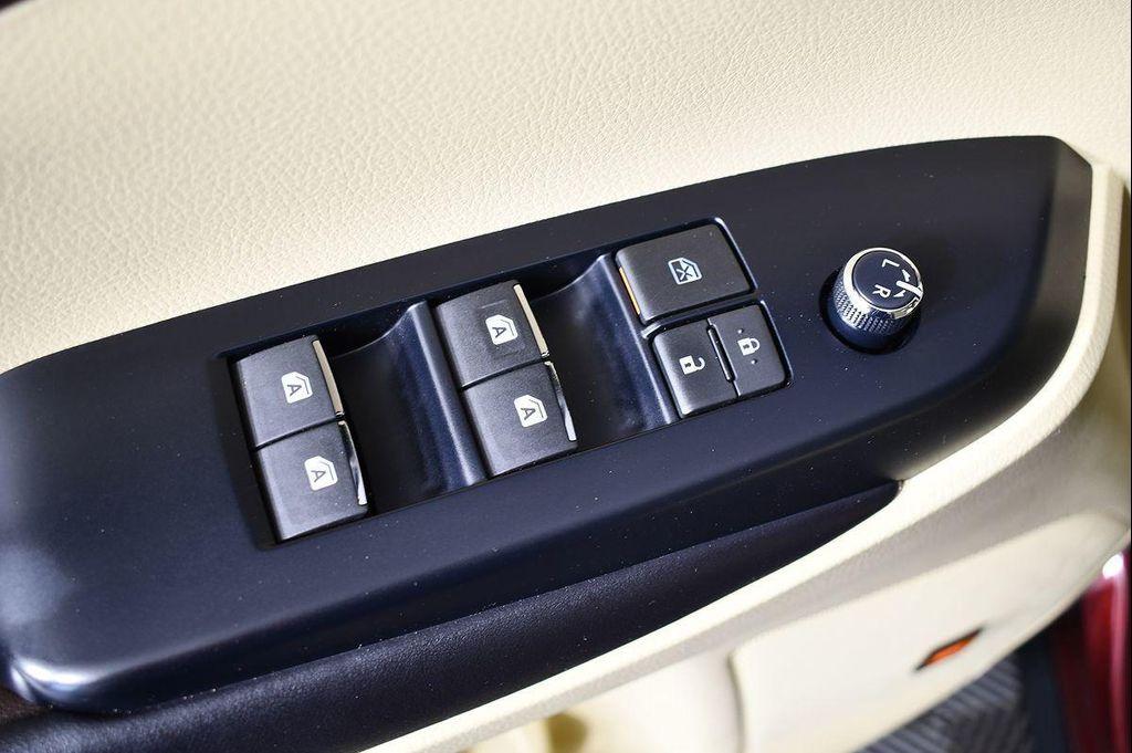 used 2017 Toyota Highlander car, priced at $23,995
