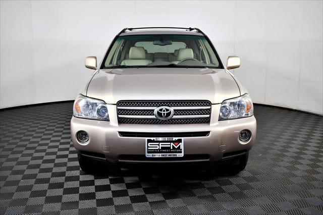 used 2006 Toyota Highlander Hybrid car, priced at $8,888