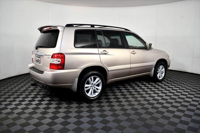 used 2006 Toyota Highlander Hybrid car, priced at $8,888