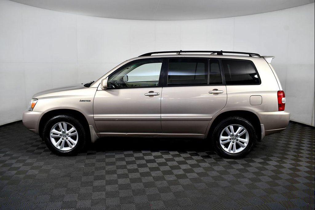 used 2006 Toyota Highlander Hybrid car, priced at $8,500