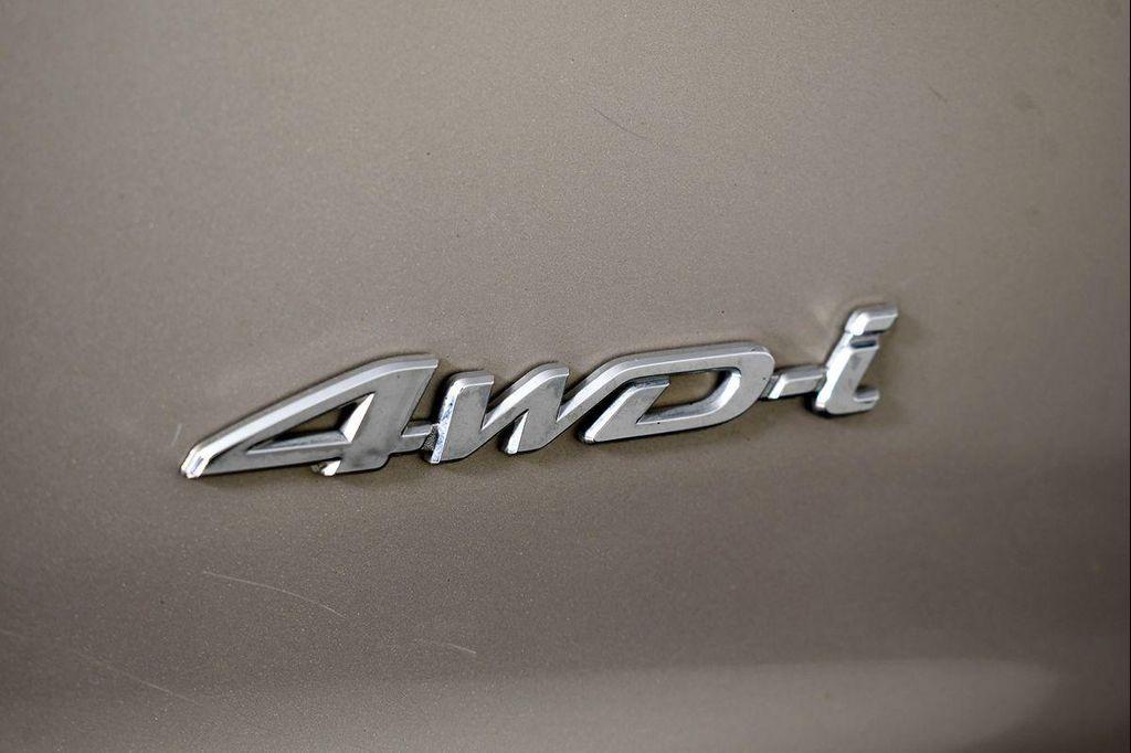 used 2006 Toyota Highlander Hybrid car, priced at $8,500