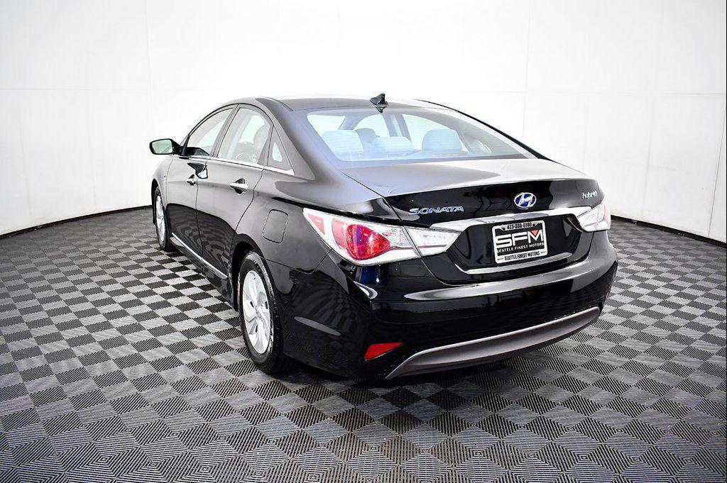 used 2015 Hyundai Sonata Hybrid car, priced at $7,999
