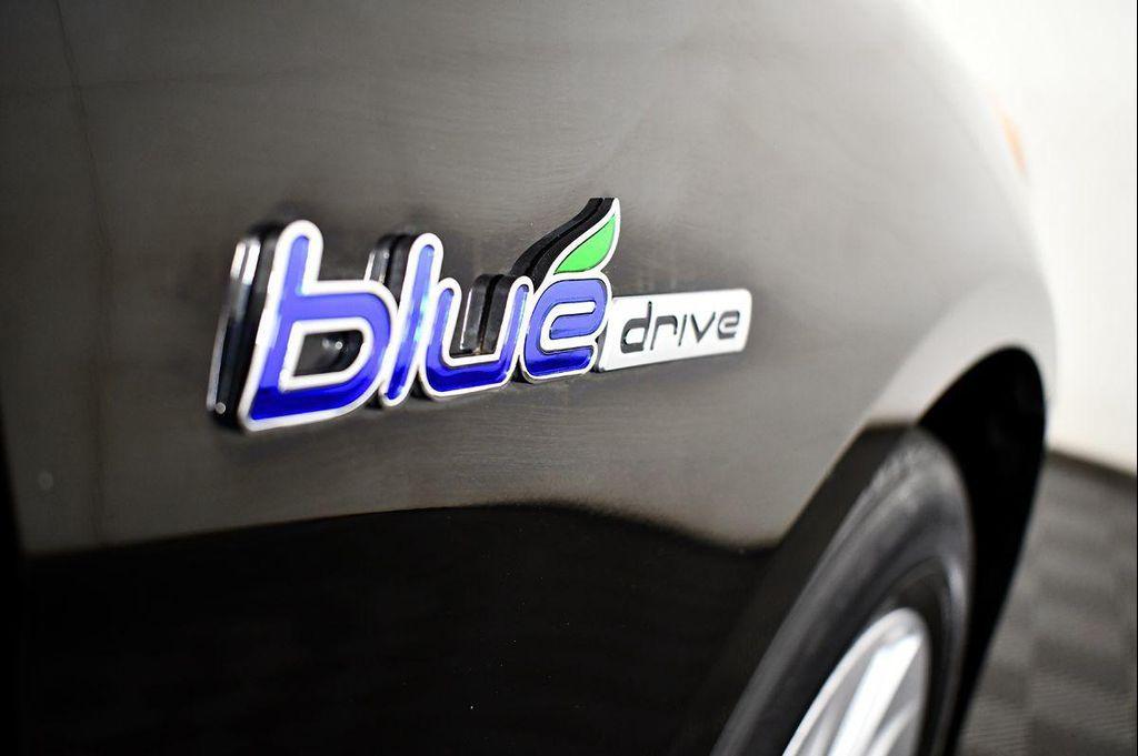 used 2015 Hyundai Sonata Hybrid car, priced at $7,999