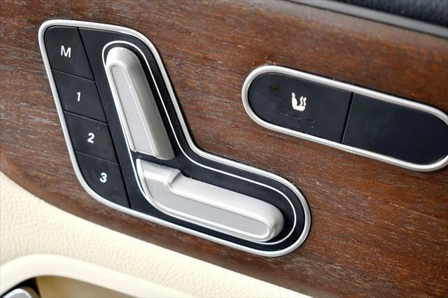 used 2020 Mercedes-Benz GLB 250 car, priced at $25,500