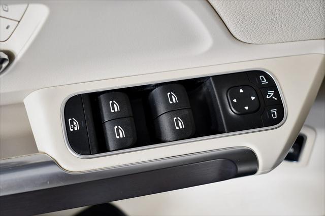 used 2020 Mercedes-Benz GLB 250 car, priced at $25,500