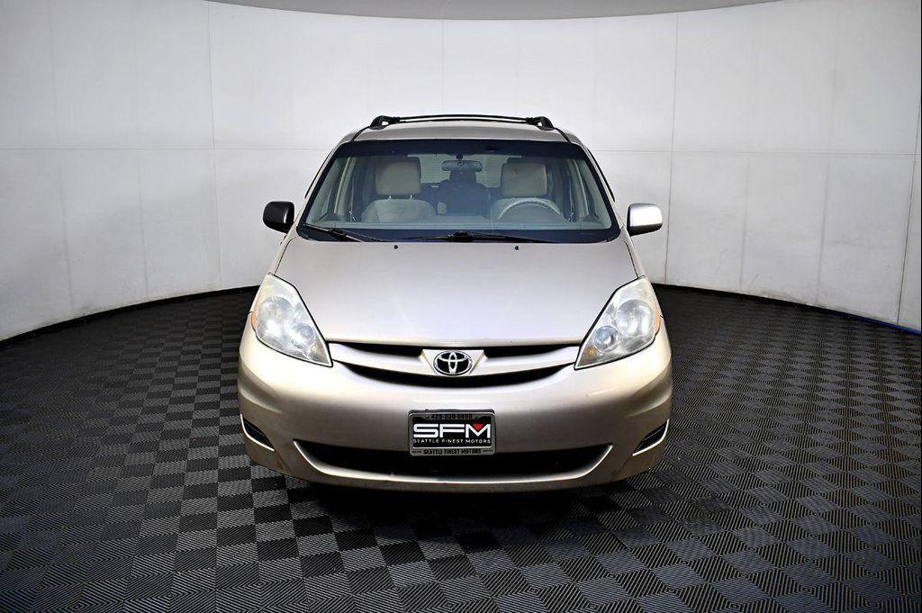 used 2007 Toyota Sienna car, priced at $4,500