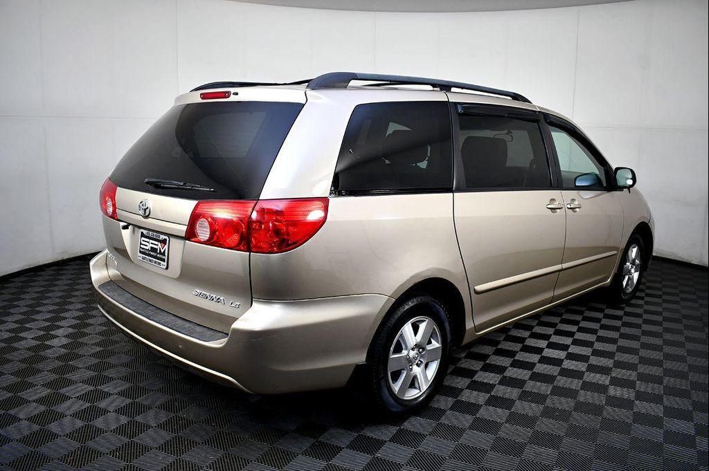 used 2007 Toyota Sienna car, priced at $4,500