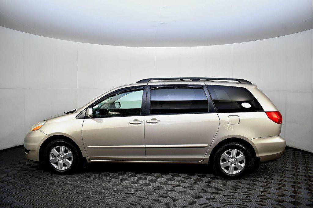used 2007 Toyota Sienna car, priced at $4,500