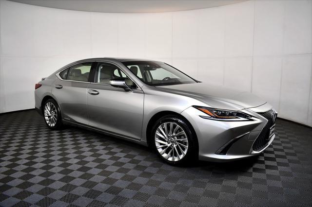 used 2019 Lexus ES 300h car, priced at $28,498