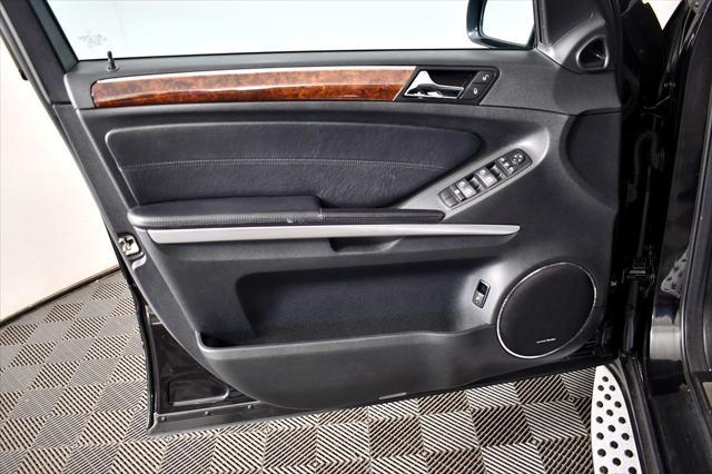 used 2007 Mercedes-Benz M-Class car, priced at $15,400