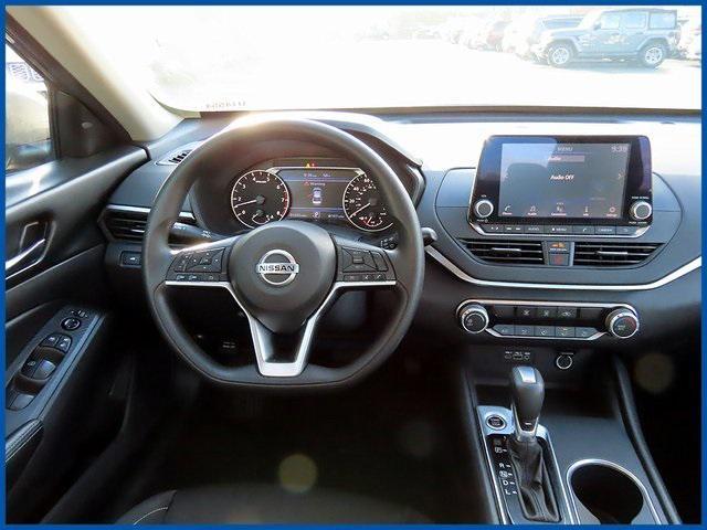 used 2022 Nissan Altima car, priced at $17,987